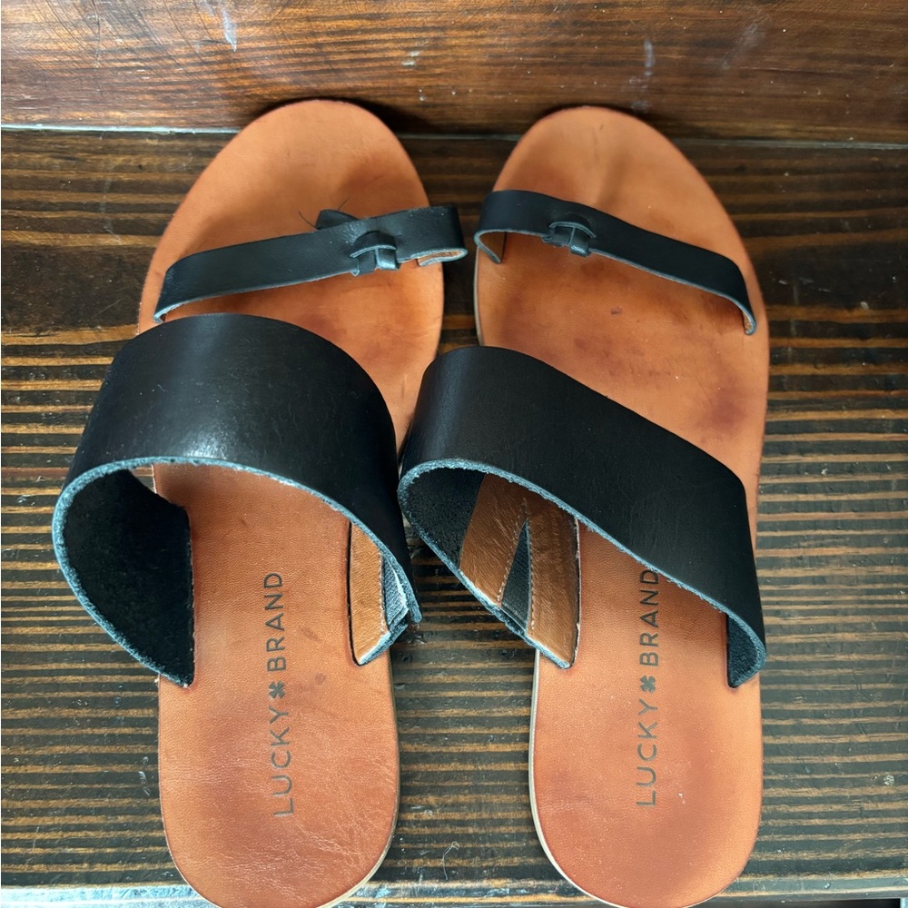 Lucky Brand Black and Tan Slide Sandals